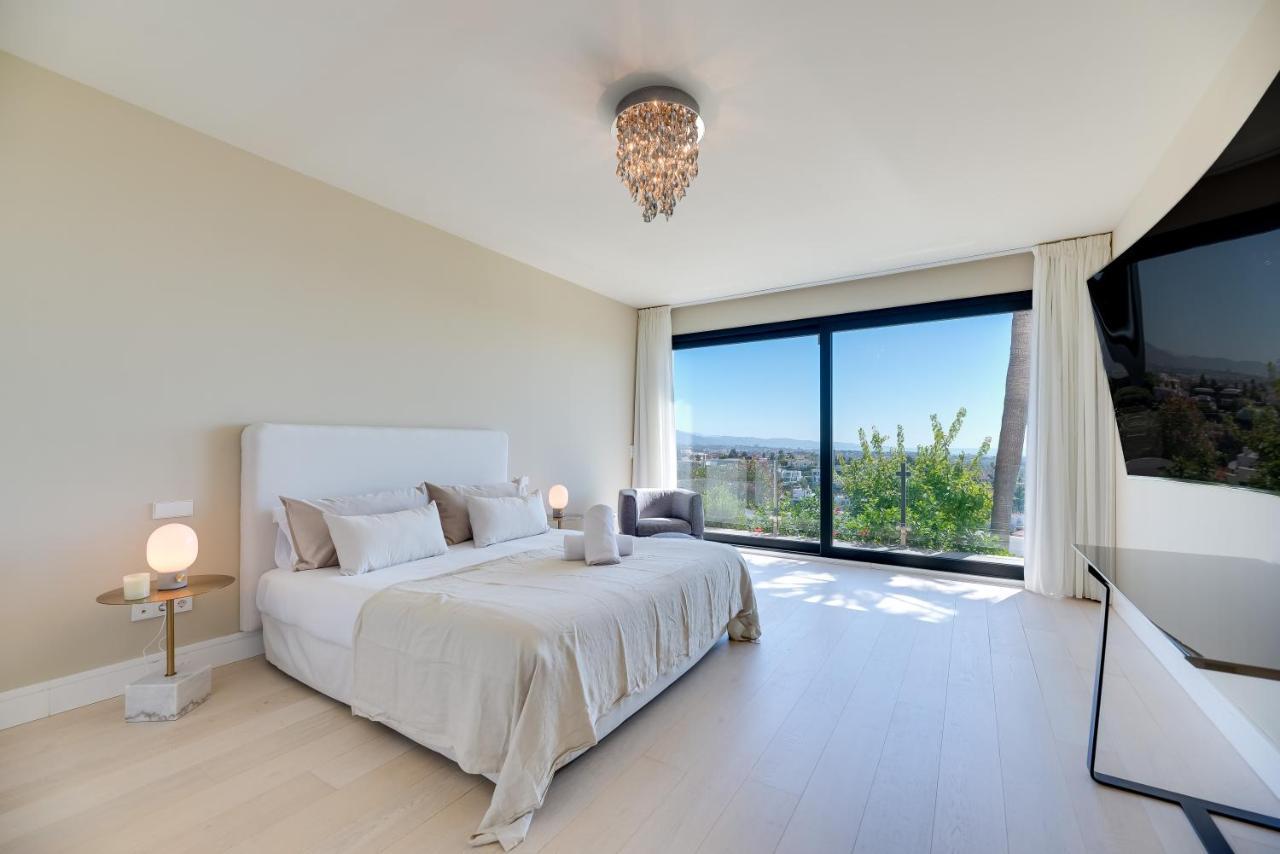 Vacation Marbella I Villa Paraiso The View, Infinity Heated Pool, Sea View, 24-7 Security, Golf Courses Estepona Exteriör bild