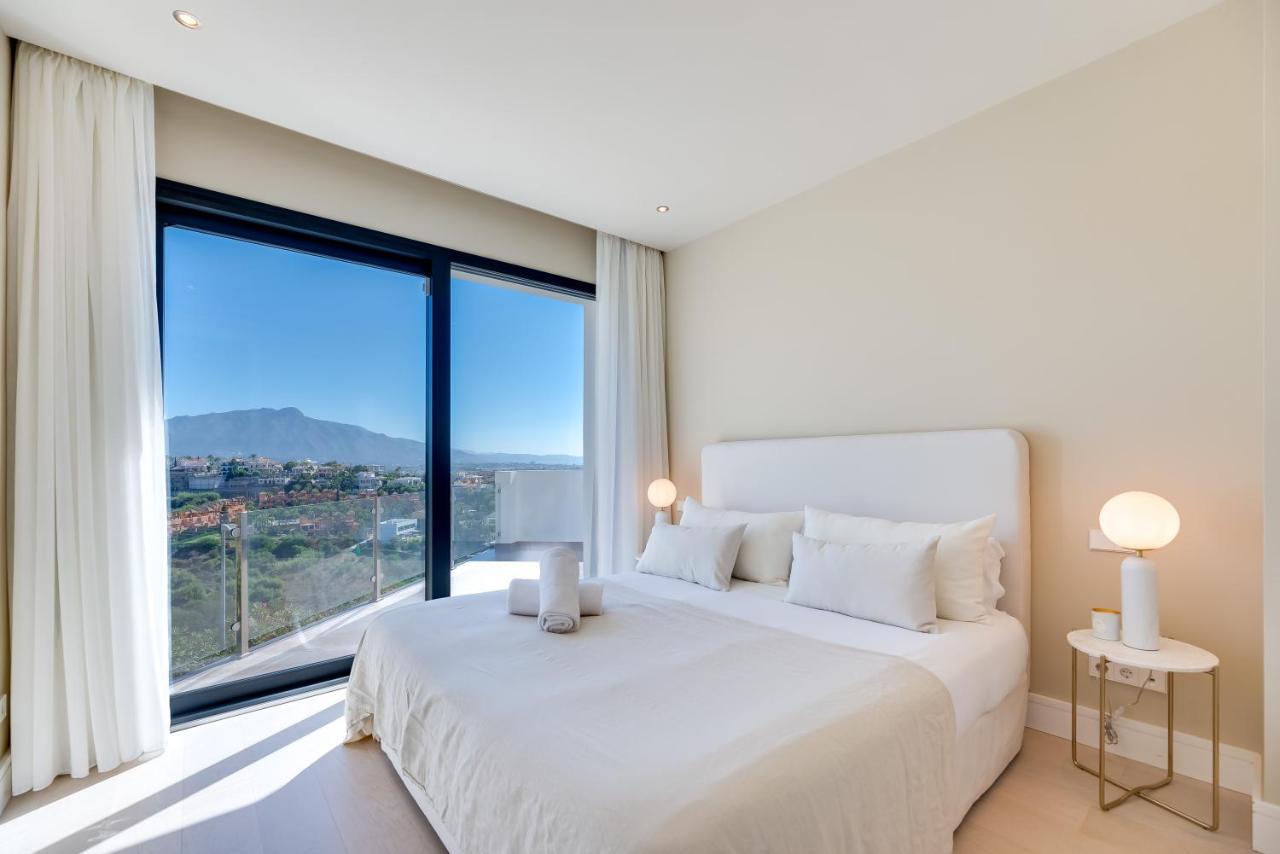 Vacation Marbella I Villa Paraiso The View, Infinity Heated Pool, Sea View, 24-7 Security, Golf Courses Estepona Exteriör bild