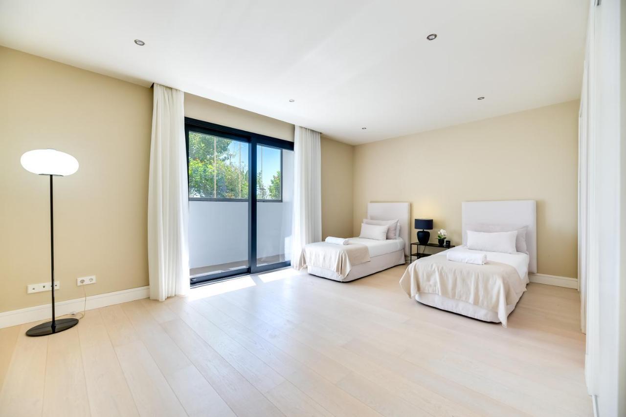 Vacation Marbella I Villa Paraiso The View, Infinity Heated Pool, Sea View, 24-7 Security, Golf Courses Estepona Exteriör bild